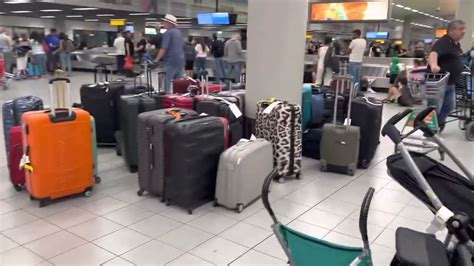 amsterdam airport baggage issues.